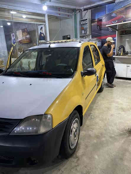 رينو لوكان 2010 كامله من كلشي 
نقص فقط تبريد 
سعر 37 او بيه مجال 
  ***********
