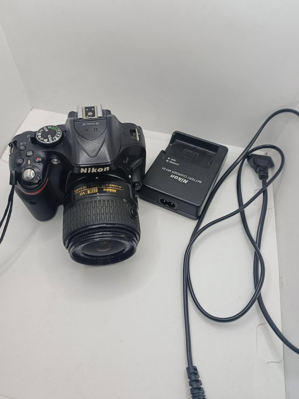 نيكون 5200 نضيفة جدا كاملة 
ملحقات /شاحنة/بطارية /رام32كيكة/جنطة /حزام 
السعر 275الف كامرة قوية ونضيفة شوفة عينكم
مكاني كربلاء الحر الصغير توصيل 
توصيل حسب الاتفاق


**إذا كنت صاحب هذا الإعلان وتريد حذفه لأي سبب، رجاءا أرسل رسالة إلى الدعم الفني**