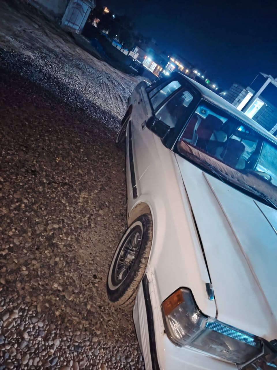 السلام عليكم للبيع سوبر 85 رقم نينوى دولي شرط التحويل لل 30 كير محرك بلادي محرك بي تبخير قليل كير شرط السعر 28 وبيها مجال للتصال *********** و ***********
