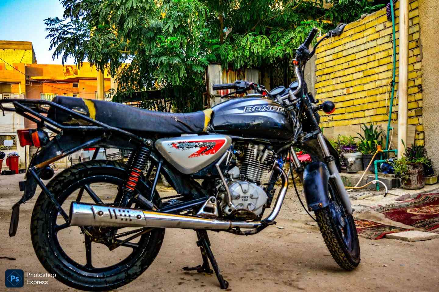 السلام عليكم بوكسر قفاز بدون اوراق للبيع محرك فيوم 150 دراجة بيها عطل كابريته وربط ظفيرة لان مشتريلها ظفيرة جديدة
دراجة حلوة  بس هذني نقصهن يعني حالياً ما تشتغل 
سعرها 300 وبيها مجال قليل مكاني كربلاء حي العباس


**إذا كنت صاحب هذا الإعلان وتريد حذفه لأي سبب، رجاءا أرسل رسالة إلى الدعم الفني**