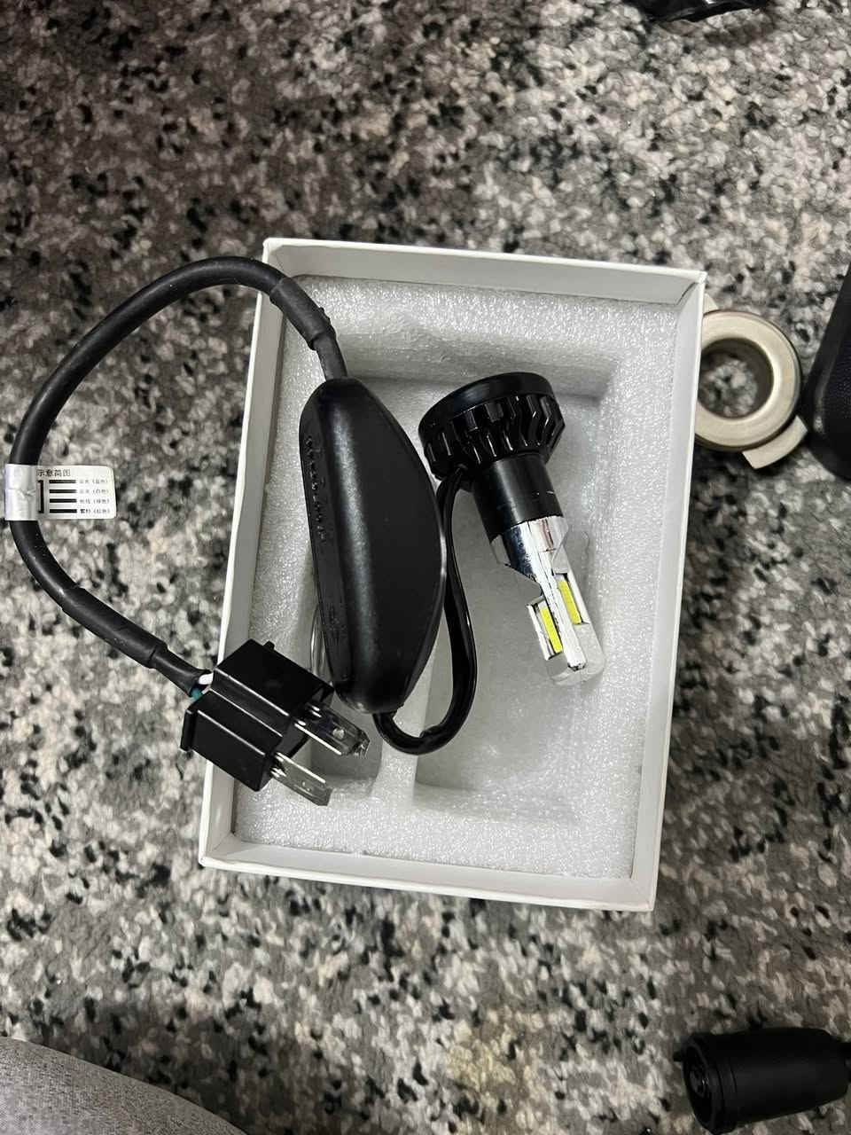 غراض سكنس جبلي 
مرايات بوليس ب5 يرهمن سكنس 
لايت زينون ب10 يرهم سكنس بوليس 
قايش جبلي شويه مشكك ب5 
قايش جبلي مفطر ب5 
mp3 ب5 
كلج امامي سكنس شرط الشغل ب25 بلادي شرط يحتاج تصفير
يدات بريك سكنس جبلي ب15 بلاديات
باتري سكنس جديده حته مامشدود ب25 
صندوق بلادي مال دراجه سكنس لد ب75 
توصيل موجود شتريد ابيعلك تريد شلع تريد مفرد 
***********
