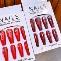 اظافر اكرليك • زركون • توصيل مجاني