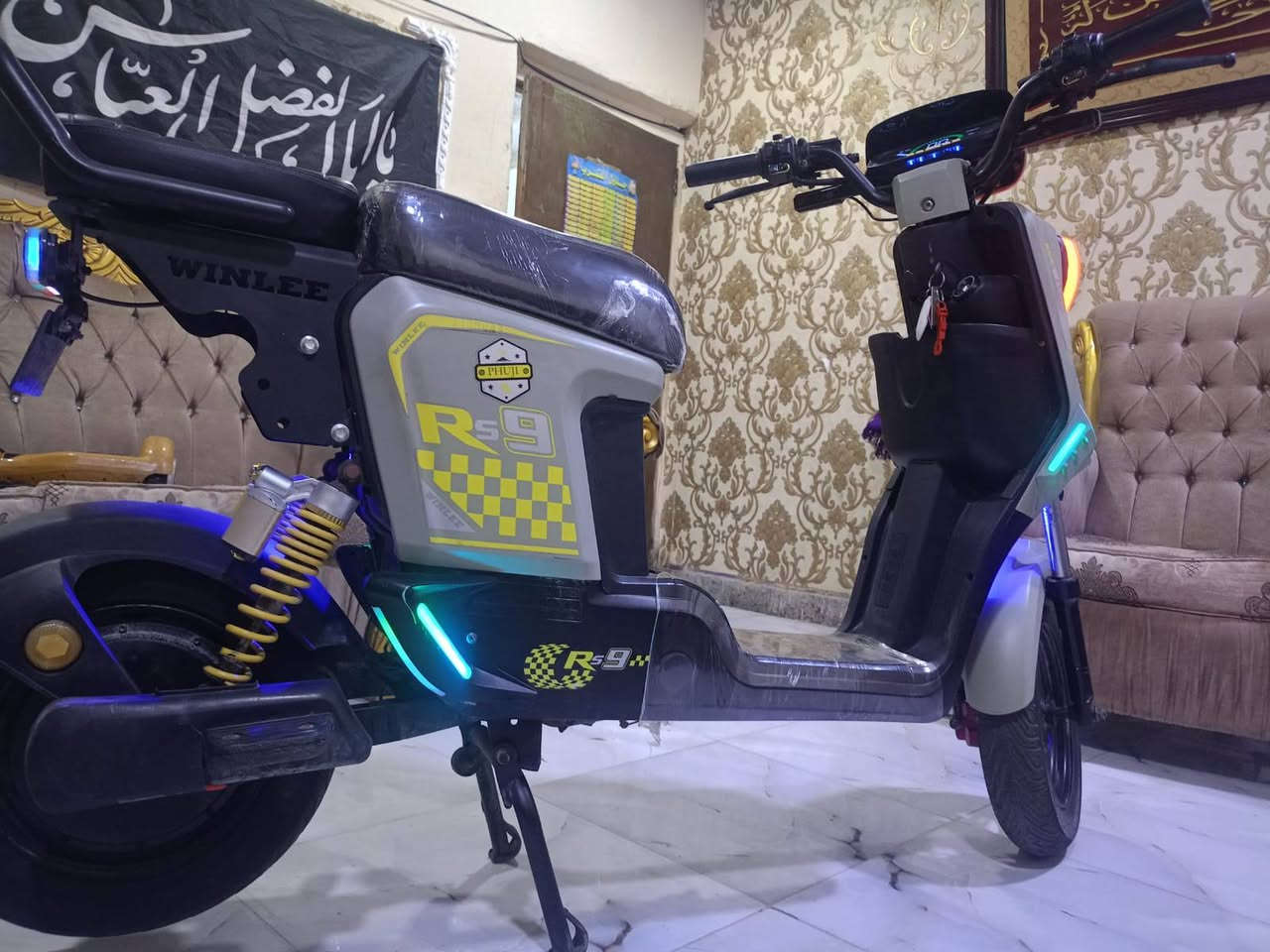 ار٩ مديل حديث ٢٠٢٦بطاريات حجم ٣٢الاصليات كلش نظيفه وكامله من كل شي السعر٤٤٠بصره نواب ظباط مقابل مستشفى العسكري ***********
