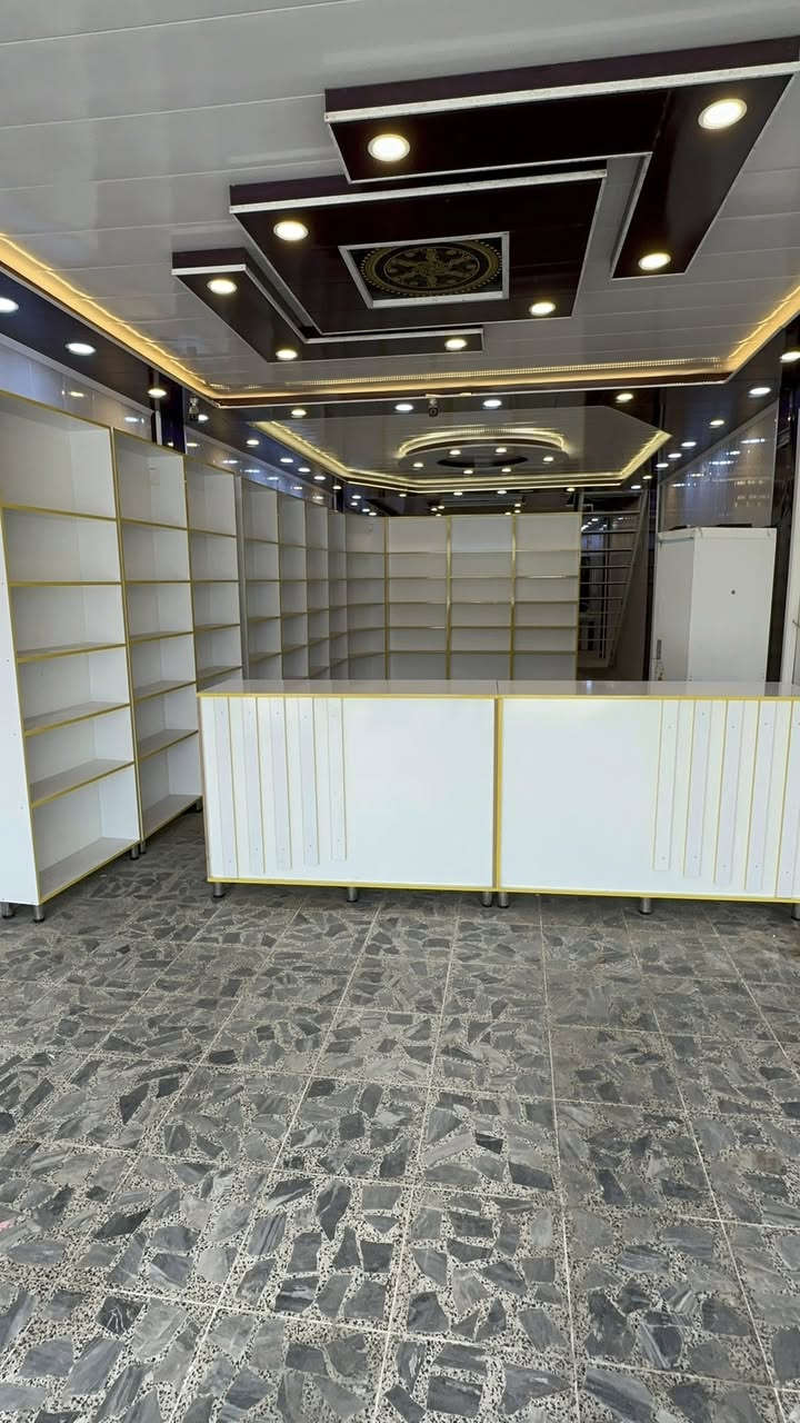 السلام عليكم 
للبيع فاترينة عرض جاهزة فوراً 🔥

فاترينة درجة أولى
✔️ العرض 1 متر
✔️ الارتفاع 240 سم
✔️ قدم 10 سم
✔️ قوية ونظيفة
عمق الرف ٣٠ سنتم 
مناسبة لكل المحلات
صيدلية – مواد تجميل – سوبر ماركت

العدد المتوفر 50 فاترينة
📍 بغداد حي الخضراء 
📞 التواصل خاص أو واتساب فقط : 
***********

سعر مناسب والبيع سريع ⏱️
