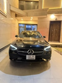 للبيع فقط مارسدس c300 . 2022  فول مواصفات  وارد امريكي  ماشيه 42 الف م...