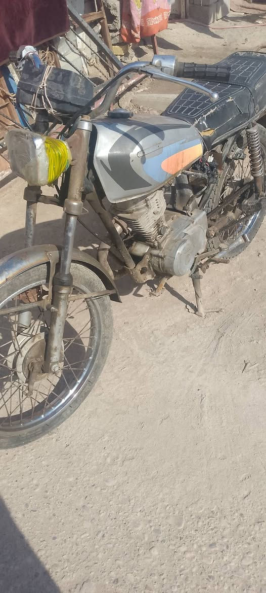 دراجه ايراني للبيع
أوراق ٢٠١٣
محرك نامه متروكه صارلها فتره 
للاستفسار ***********
