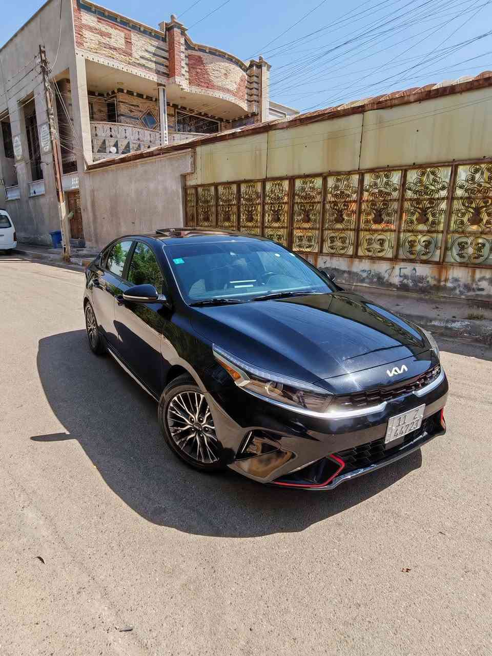 السلام عليكم
كيا فورتي GT-LINE 
موديل ٢٠٢٤ 
ماشية ٢٨ الف ميل 
السيارة فول مواصفات 
فتحة رادار تحكم ستيرن كشنات جلد ومخمل بصمة شاشة كبيرة شاحن وايرليس نقاط عمياء 
حادثها فقط باب خلفي وشوية من الجاملغ وطاك ايرباك البردة وصار بيها بارد شبر على كد شخط وصور الحادث ناشرها 
سعر السيارة 168$ ورقة
مكانها بغداد البلديات 
للاستفسار ***********
