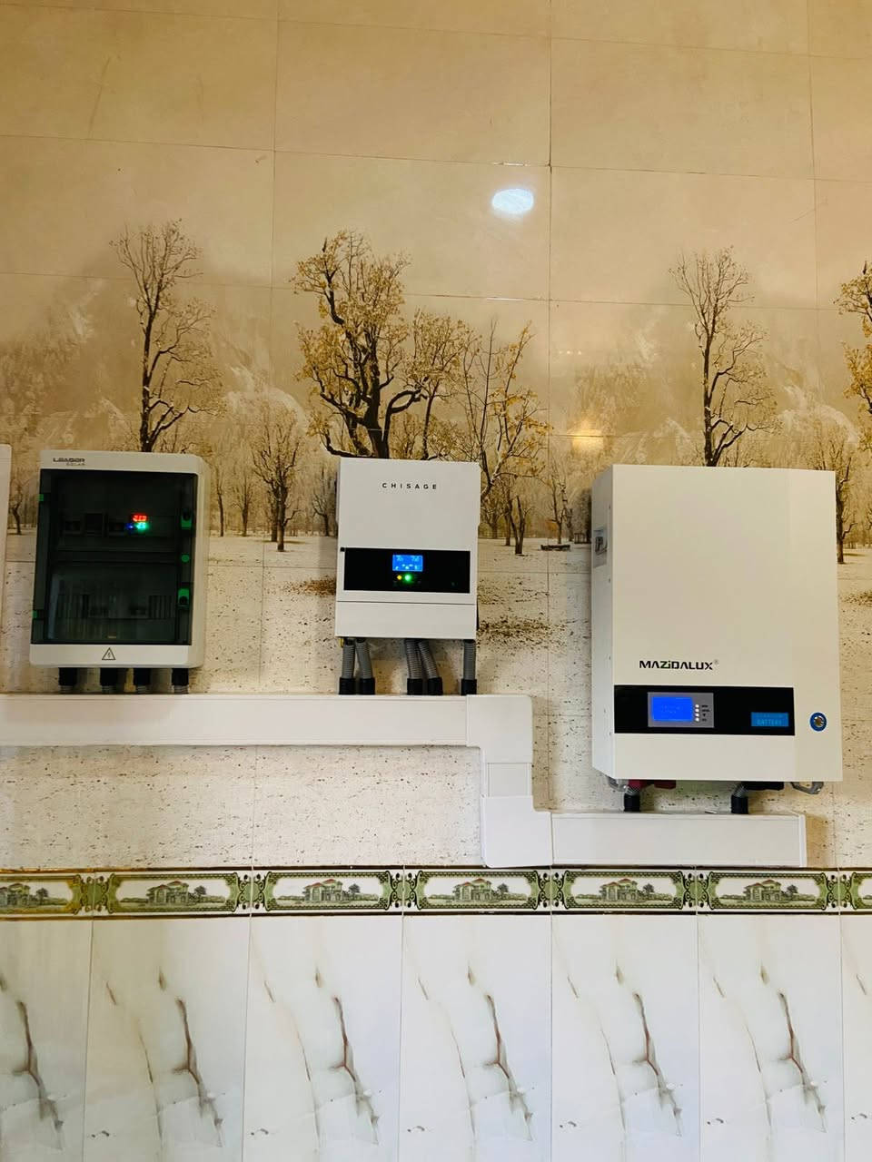 ⚡🔋 تم بحمد الله تنفيذ منظومة طاقة شمسية🔋⚡
✔️ 6 أمبير - نهاري / 5 امبير ليلي 
✔️ألواح شمسية (جينكو)بقدرة 650W عدد 3 
✔️ انفيرتر شيساج , بقدرة 3.5KW
✔️ بطارية مازدا بقدرة 5.12KWh
📞 للحجز والاستفسار:
 *********** 
***********
***********
📍 العنوان: محافظة المثنى – قضاء الرميثة
حي المهندسين، قرب الثانوية العراقية للبنين
نسعد بخدمتكم وتنفيذ أفضل الأنظمة بأعلى جودة
 #مكتب_النور_للطاقة_الشمسية 
#شيساج
#جينكو
#الطاقة_الشمسية

