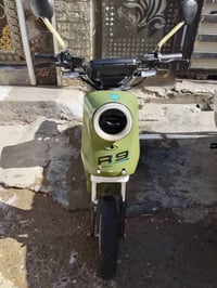 دراجة R9 للبيع دراجة نضيفة بطاريات جدد تخم تاير كهربائي كلة شغال السعر...