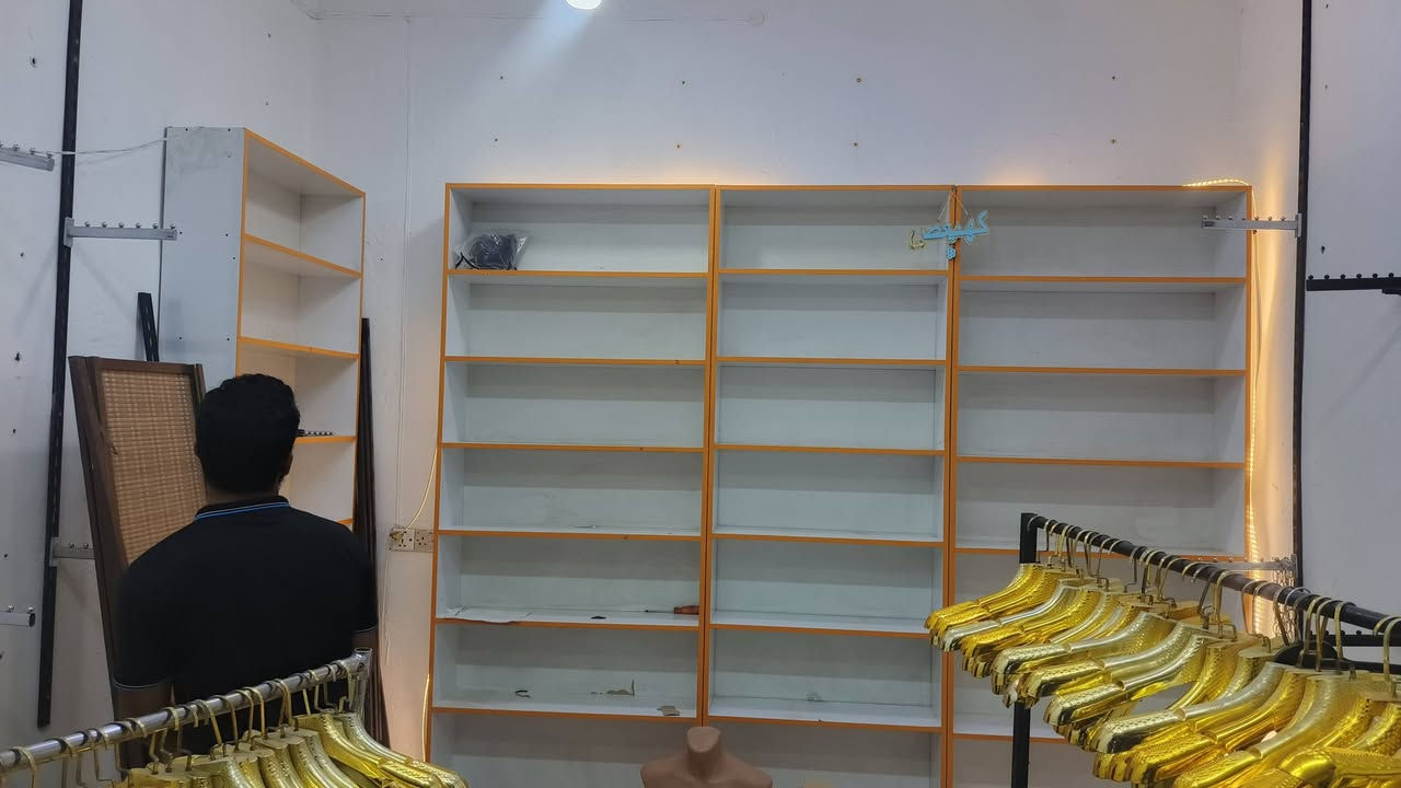 السلام عليكم
فاترينات للبيع عدد 4 تفصال شغل درجة اولى ونضيفات حيل + سكك وتعاليك كامله استعمال شهرين 
المكان ذي قار قضاء النصر


**إذا كنت صاحب هذا الإعلان وتريد حذفه لأي سبب، رجاءا أرسل رسالة إلى الدعم الفني**