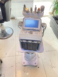 جهاز هايدرو فيشل لتنضيف البشرة وتقشير البشرة شغال كل عيب مابي للبيع يف...