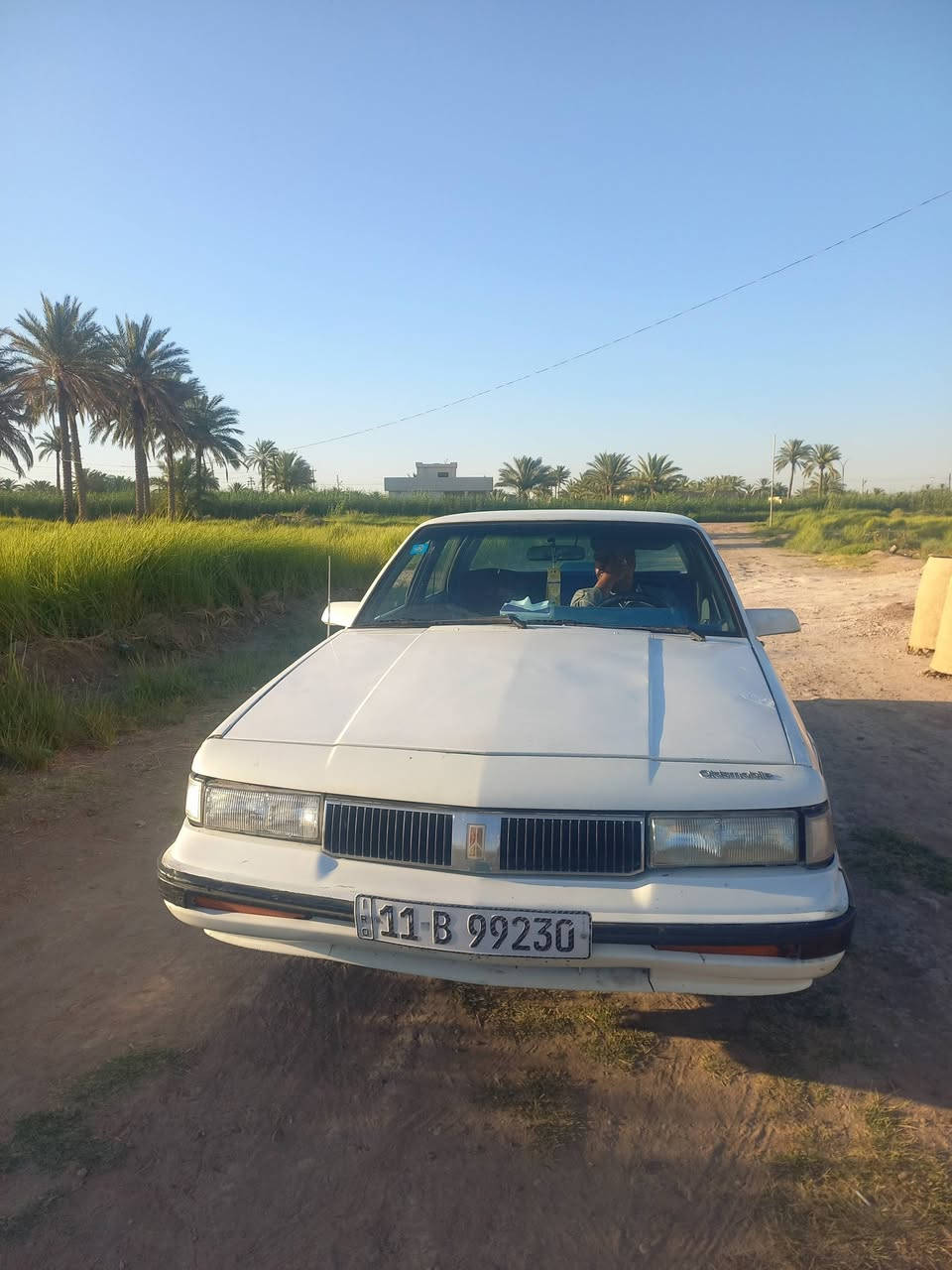للبيع اولدز بغداد موديل 90بسمي محرك وكير جيد جداً 
مكاني گرمه سعر 37وبيها مجال هاتف ***********

