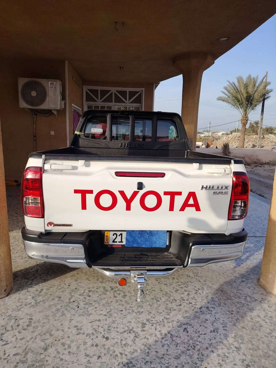 السلام عليكم للبيع هايلوكس ٢٠٢٣ ساز، مكفوله ماشيه ٦٣الف سياره مدوشمه كشنات وارضيه درع امامي وخلفي سياره فول مواصفات سونار مرفق بل منشور مكان بغداد ***********والسعرر ٢٧٧ وبيهه مجال بسيط مستعجل ع بيعتهه
