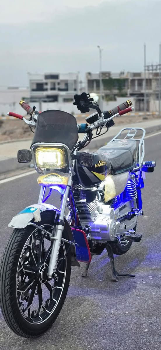 السلام عليكم شباب دراجه للبيع نضافه 100/100 اي نقص مابيها موديل 25 مكان جلولاء الاستفسار خاص أو رقم ***********
