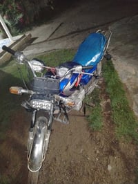 موطور تايكر للبيع موديل 2019 ماناقص شي بس تركب السعر 250 وبيه مجال 078...