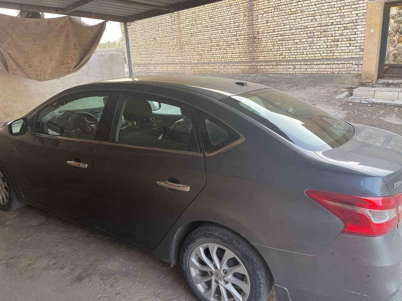 نيسان #سنترا صناعه امريكيه فول مواصفات موديل ٢٠١٨ باسمي التواصل مع موبايل ***********
