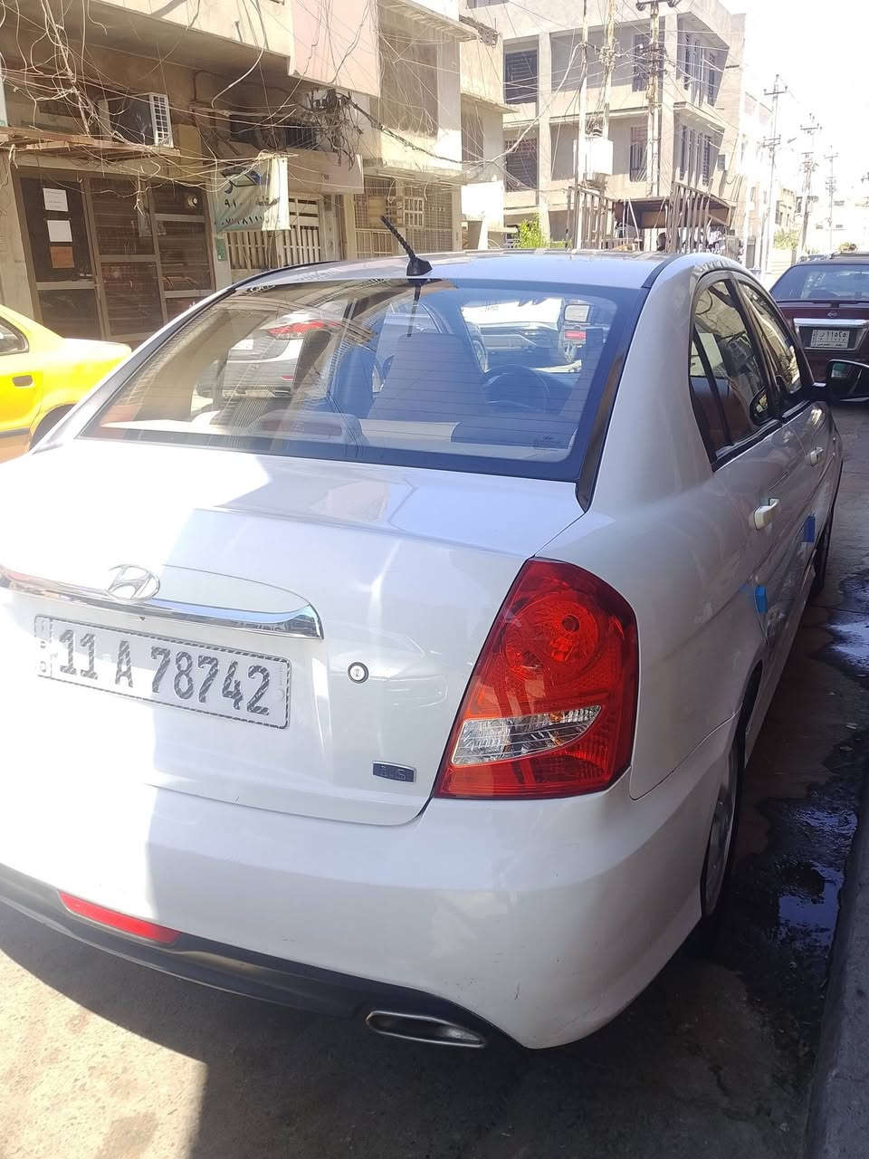 سلام عليكم سياره للبيع اكسنت خليجي موديل 11 مكينه 1600بيه فتحه سنويه لحد 30مكان بغداد كم ساره ***********
