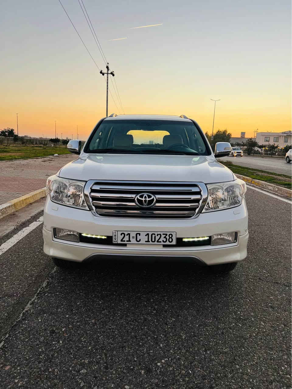 السلام عليكم #الفخامه_اليابانية
 ‏لاندكروزر ستينه اصل 2011 
معرفه موصفات فول فول لكزس
خليجي مكفوله قطره وصبغ مابيها 
ماشي  127 حقيقي
محرك 8 سلندر 5700
5 بصمات
فتحة
ستيرن كهرباء
كاميرات360 
شاشه بلديه جبيره 
ثلاجه بل چكمجه
حساسات امامي وخلفي 
كامره دواره
كراسيات كهرباء 
تحكمات إستيرن 
باقي المواصفات غنيه عن التعريف
جديده لوك السياره ولا غلطه بالواقع احلى بهواي
‏ما شاء الله سيارة كلش نظيف مرتب بدون مصرف 
سياره جاهزه صدر امامي خلفي جديد مابى مصرف 
دهن كير ومكينه وفلاتر تبريد تفتر بانزين  كلها جديده 
سنويه هزه راقم كول جديد وبسمي
واستفسار اكثرسعره327 خابر وتدلل***********
 ‏ملاحظة اني مكلف النشر ما أجاوب على التعليقات ما متواجد عالفيس شراي خابر صاحب 
مكان سياره كركوك
 وتحياتي للجميع كركوك, العراق
