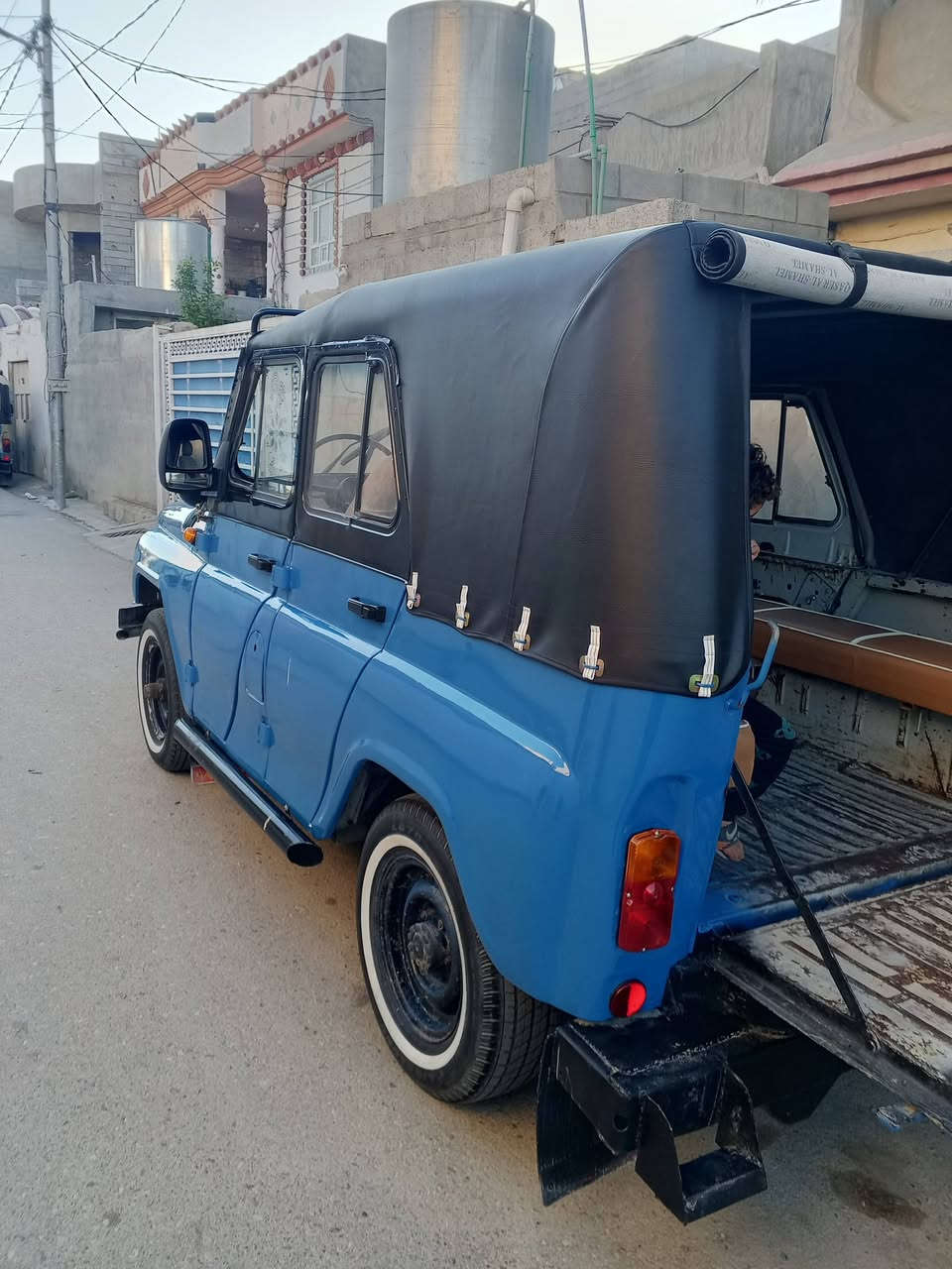 واز للبيع 2000هذا رقمي ***********
