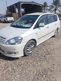 موديل ٢٠٠١ • ابيض صدفي • رقم ألماني