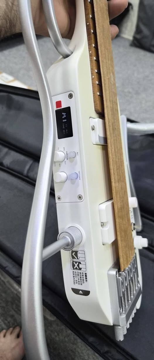 كيتار لوك علما سعرها غالي جدا نهايتها ٢٠٠


**إذا كنت صاحب هذا الإعلان وتريد حذفه لأي سبب، رجاءا أرسل رسالة إلى الدعم الفني**