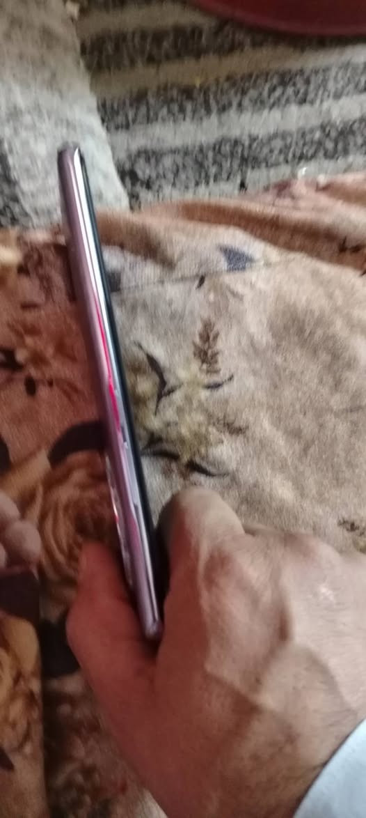 السلام عليكم ورحمة الله وبركاته للبيع السعر ٣٠٠الف


**إذا كنت صاحب هذا الإعلان وتريد حذفه لأي سبب، رجاءا أرسل رسالة إلى الدعم الفني**