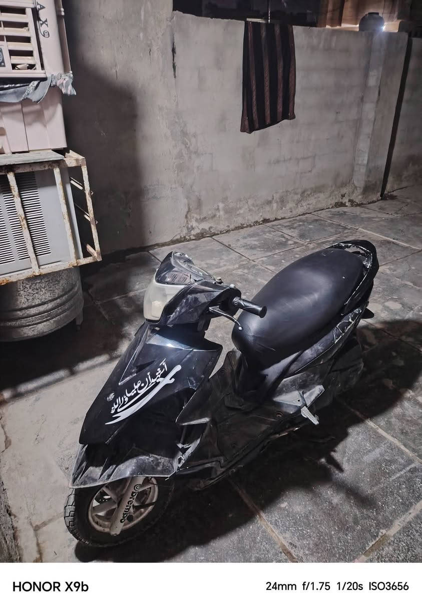 جي تي ار للبيع ما اعرف شنو العطل بس المكينه نظيفه *********** ا قيم واخذ يرضى بي الله
