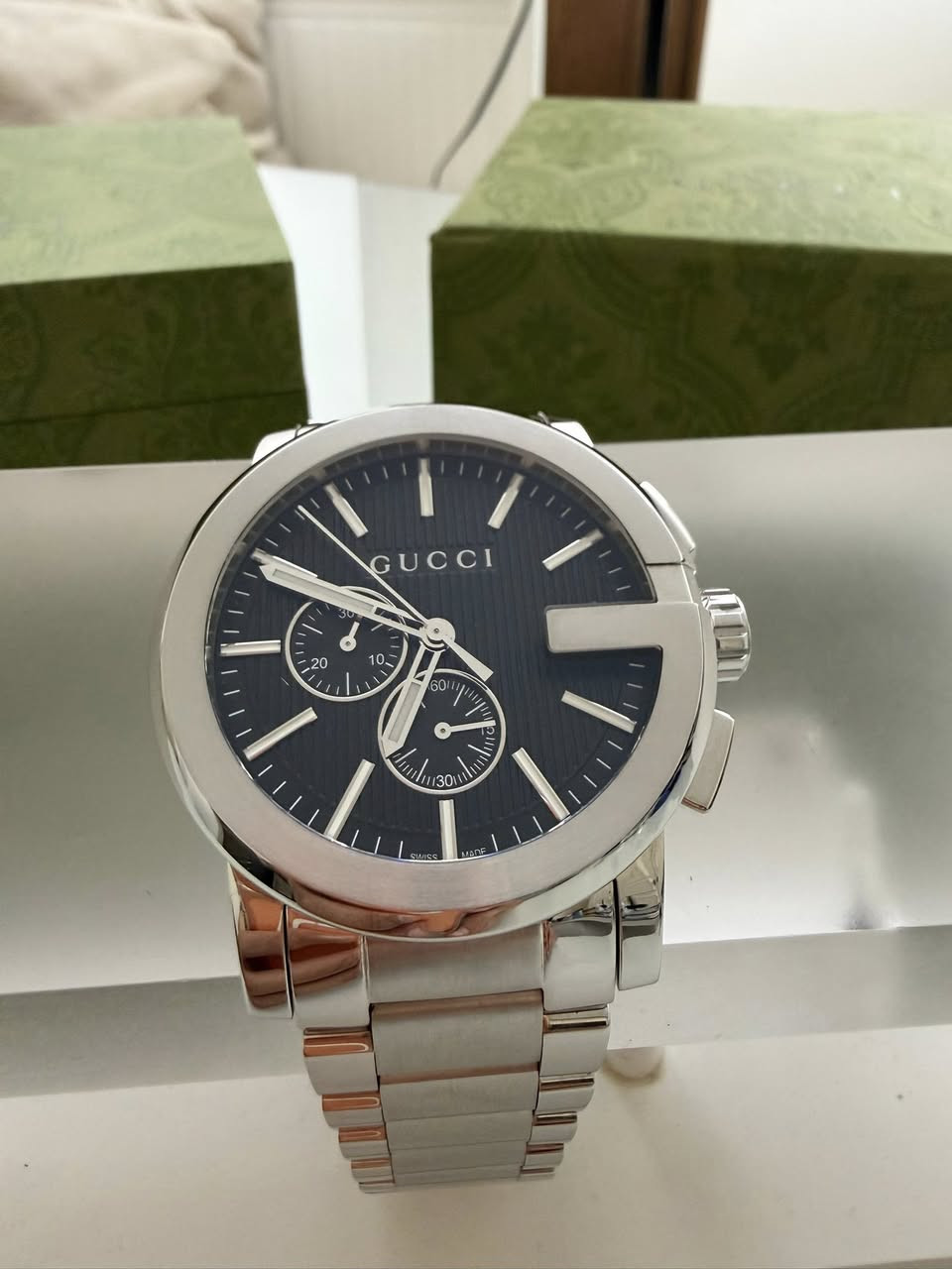ساعه Gucci G-Chrono أصليه 100% صناعه سويسريه بحاله شبه جديده جداً مقاس 44 ملم كرونوغراف حركه كوارتز سويسريه زجاج سافاير مقاوم للخدش هيكل وسوار ستانلس ستيل تصميم مميز وفخم من Gucci مع العلبه الأصليه السعر المطلوب 450 دينار للتواصل على الخاص أو على الرقم 0785261118


**إذا كنت صاحب هذا الإعلان وتريد حذفه لأي سبب، رجاءا أرسل رسالة إلى الدعم الفني**