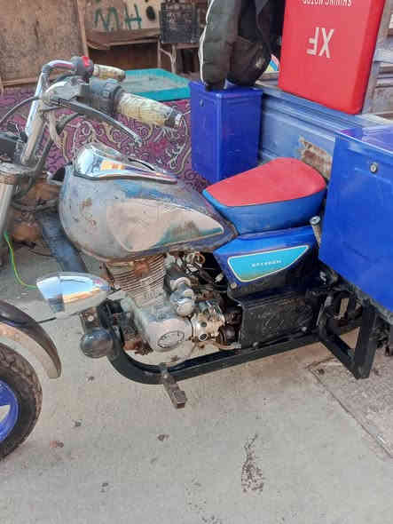 السلام عليكم ستوته للبيع موديل 14 اوراق الصودي ستوته جاهزه كهربائيات كامله ما عايزه اي شيء كيلو نظيفه اكسن نظيف مكاني الديوانيه قوائم حمزه الشرقي *********** سعر مليون بيها مجال
