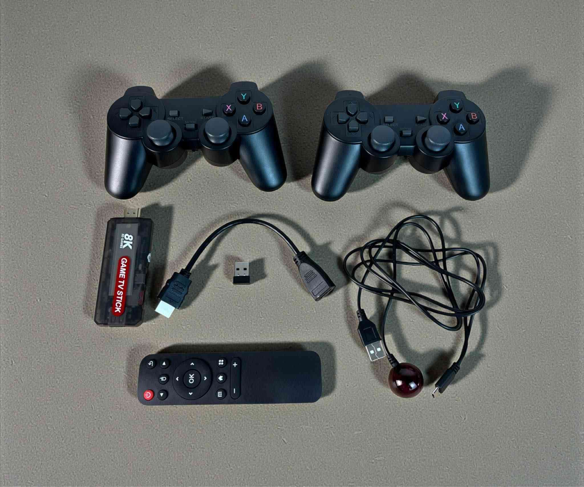 جهاز ألعاب 8K Game TV Stick مع Android TV وتحكم مزدوج

الاستخدامات

تحويل أي تلفزيون إلى جهاز ألعاب متكامل خلال ثوانٍ.

تشغيل آلاف الألعاب الكلاسيكية والحديثة مباشرة على التلفزيون.

استخدامه كـ Android TV Box لمشاهدة YouTube، Netflix، Prime Video، وغيرها.

مناسب للعب الجماعي مع العائلة أو الأصدقاء بفضل يدتي تحكم.

مثالي للأطفال والكبار ومحبي الألعاب الكلاسيكية.

المميزات

يدعم دقة عرض 8K Ultra HD + HDR لصورة أوضح وألوان أقوى.

يعمل بنظام Android TV مع دعم تحميل التطبيقات من Google Play.

يحتوي على أكثر من 30,000 لعبة(حسب الإصدار).

معالج Quad-Core CPU مع GPU قوي لأداء سلس.

اتصال Wi-Fi 5G  2.4G لسرعة واستقرار أعلى.

يدعم Chromecast built-in لبث المحتوى من الهاتف للتلفزيون.

يدتي تحكم لاسلكية بتصميم مريح واستجابة عالية.

ريموت كنترول للتحكم الكامل بالنظام والتطبيقات.

يدعم لغات متعددة.

تشغيل مباشر بدون تعقيد (Plug & Play).

محتويات الصندوق

جهاز Game TV Stick 8K

عدد 2 يد تحكم ألعاب

ريموت كنترول

كابل HDMI

كابل طاقة USB

مستقبل USB لليدات

دليل المستخدم

الملاحظات

تشغيل الجهاز يتطلب اتصال بالواي فاي.

قد تختلف واجهة الألعاب أو عددها حسب التحديث.

لا يحتاج اشتراك شهري.

متوافق مع أغلب شاشات التلفزيون الحديثة.

قياس الكارتون:

- الطول: 24 سم
- العرض: 18 سم
- الارتفاع: 7 سم
‏توصيل بغداد محافظات مجانا Colombo, Sri Lanka


**إذا كنت صاحب هذا الإعلان وتريد حذفه لأي سبب، رجاءا أرسل رسالة إلى الدعم الفني**