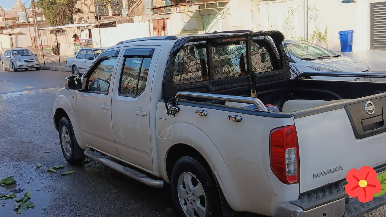 نيسان نيفاره 2009 رقم دهوك انكليزي سنوية لغاية 27 مكينه كير تبريد تدفيه شرط السياره بدون اي ضرر او صبغ  السياره مال بيت شرط التحويل السعر 105 لتواصل اتصل *********** او ***********
