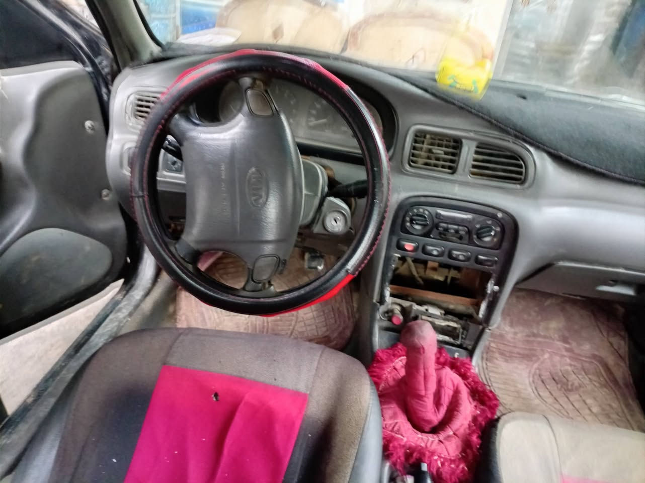 سلام عليكم سياره كيه كريدوس موديل ٩٦ رقم صلاح الدين مشروع وطني لل٢٩ كير محرك شرط شرط التحويل الكشر شوف العين السعر ١٨ ورقه وبيها مجال المكان كركوك ***********
