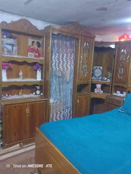 السلام عليكم.. غرفه اخشاب احطاطه ثقيل صارت عليه بمليونين ونص
وعارضها بمليون ونص وبيها مجال مكانها فلوجه 
***********
