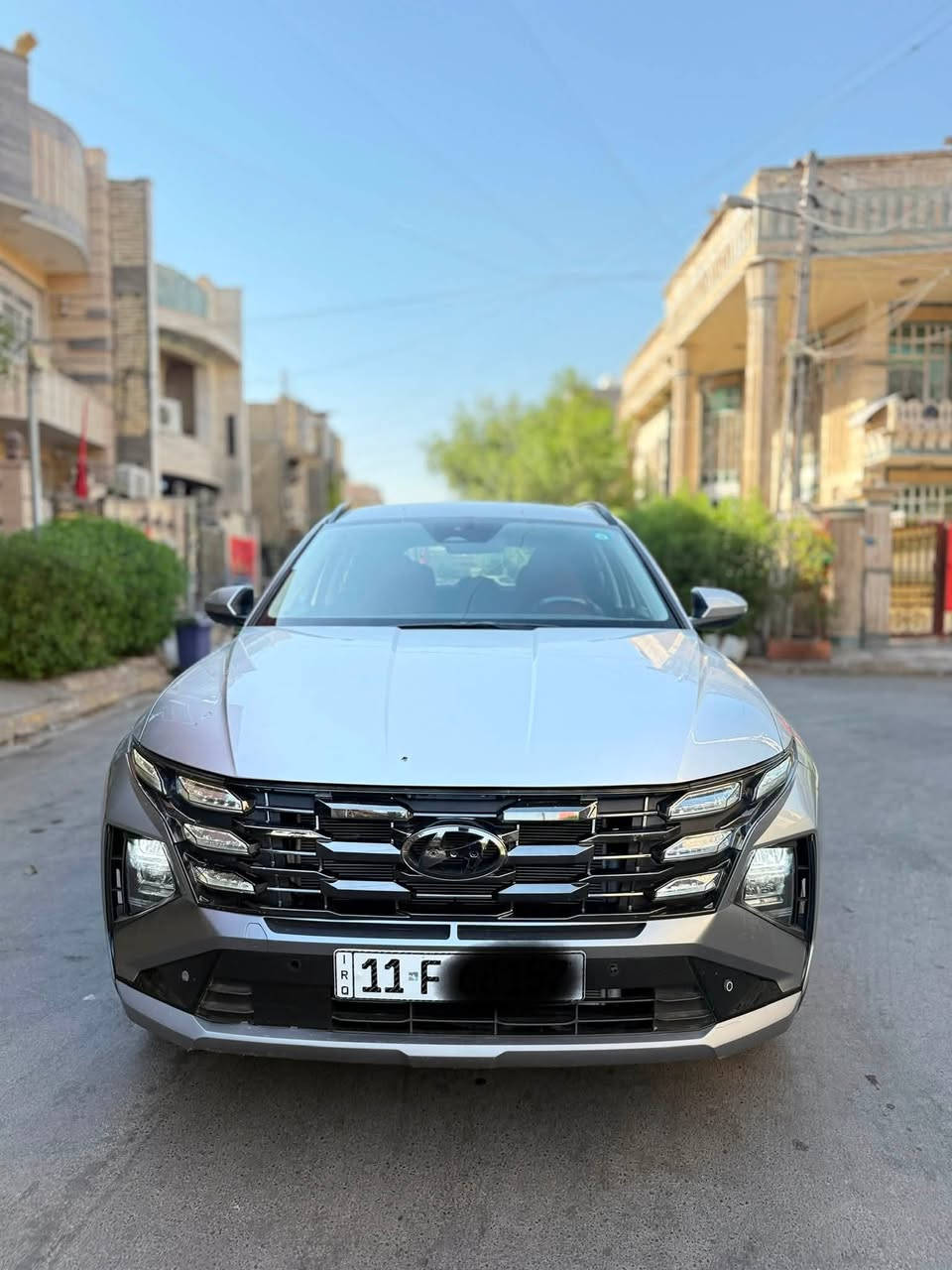 السلام عليكم  ((سعر 189))توسان2026     فقط البنيد تبديل  قطعه فقط لباقي مكفوله موديل 2026  السياره جديده ماشيه 18 الف ميل  
موصفاته sel مكينه 2500  رادار امامي رادار خلفي  جانبي  نقطه عمياء تحكم ستيرن جهتين شاشه متصله شاحنه واير ليس مثبت سرعه مانع انزلاق تحديد مسار سياقه ذاتيه اناره ترحيب كشنات تدفئه كشنات كهرباء وبعد بيه موصفات مكان السيارة بغداد رقمي ***********
