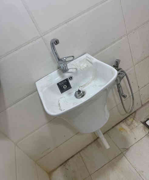 سلام عليكم خلفه صحيات في النجف. ***********
