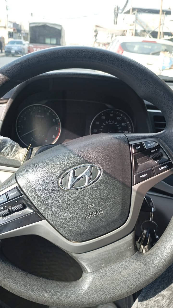 سلام عليكم النترا للبيع موديل 2017بي قطعتين صبغ موجود سونار بل منشور السعر 128بي مجال ***********/‏                       ‪0771 974 1954‬‏
