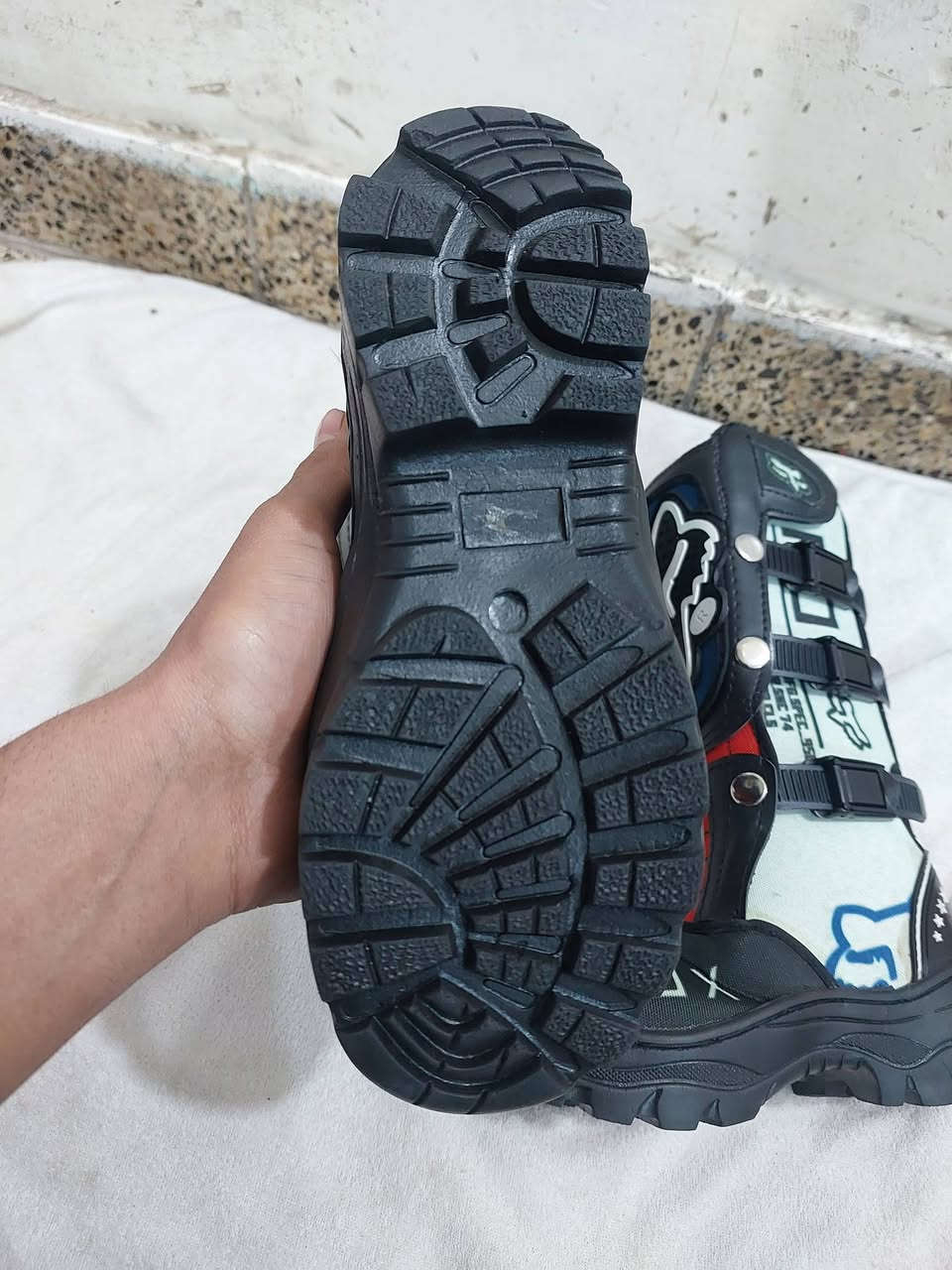 حذا مال دراجاين بهل شكل جديد ماملبوس القياس مامكتوب قياس  فحم سعر 35 الف توصيل موجود


**إذا كنت صاحب هذا الإعلان وتريد حذفه لأي سبب، رجاءا أرسل رسالة إلى الدعم الفني**