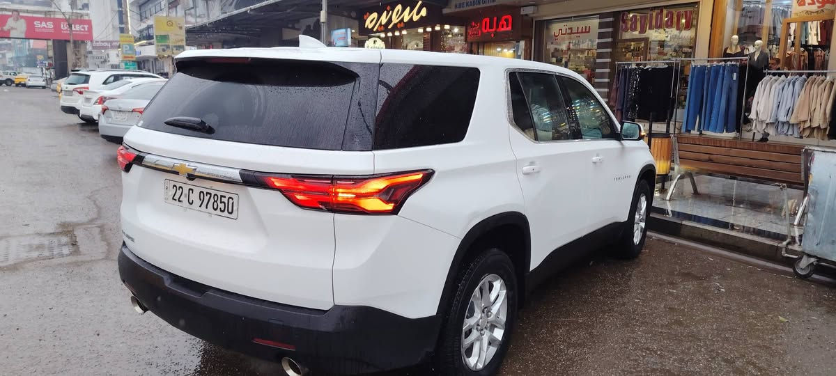 السلام عليكم ورحمة الله.. ترافس موديل 2022 رقم شمالي شرط التحويل والغرامات داخل لونين سبع مقاعد بصمه اربع أبواب تبريد قطعتين ماشي ٤٥الف كيلو ضرره نص الجاملغ السايق بدون دواخل ولاارباك بجم كبس.. رقم الشاصي مرفق ضمن المنشور السعر المطلوب 265وبيه مجال مكان السياره كركوك طريق بغداد للاستفسار *********** غير متواجد على فيس
