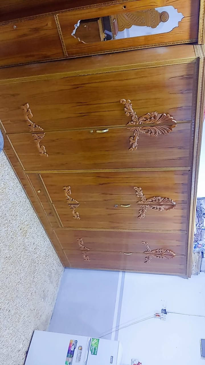 غرفه البيع شغل عرقي
مكان النجف كوفه السعر 600 وبيه مجال 
رقم جهاز  *********** بي وتساب هذ  بعدهي جديه صاله 6 شهر

