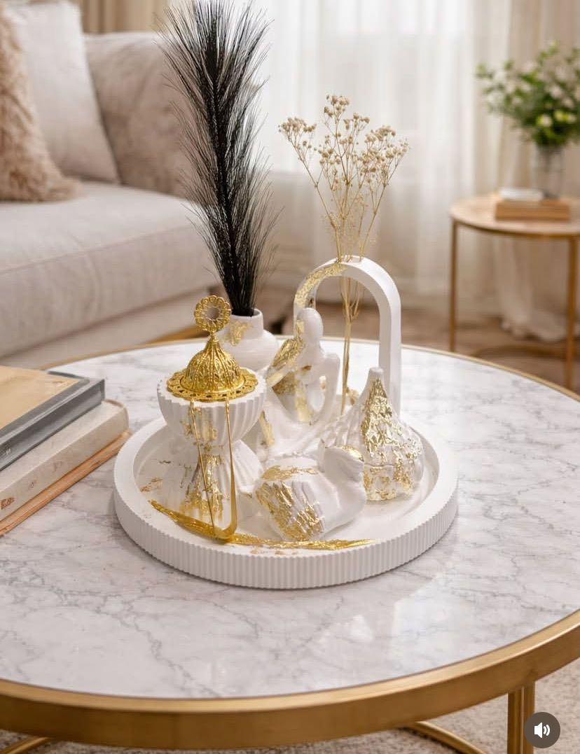 ✨ تحف البيت… لمسة أناقة تحكي ذوقك ✨🏡
تحف البيت ليست مجرد قطع للزينة، بل هي تفاصيل صغيرة تصنع فرقاً كبيراً في جمال المكان.
مزهرية أنيقة، شموع عطرية، لوحة فنية، أو قطعة تراثية مميزة… كلها تضيف روحاً خاصة ولمسة دافئة لبيتك.

اختيار التحف يعكس شخصيتك وذوقك، فاجعلي كل زاوية في منزلك تحكي قصة جمال وبساطة ورقي 🌿🤍

البيت الجميل ليس بكبره، بل بذوق من يسكنه ✨

#ديكور_منزلي #تحف #لمسة_جمال #أناقة_البيت


**إذا كنت صاحب هذا الإعلان وتريد حذفه لأي سبب، رجاءا أرسل رسالة إلى الدعم الفني**