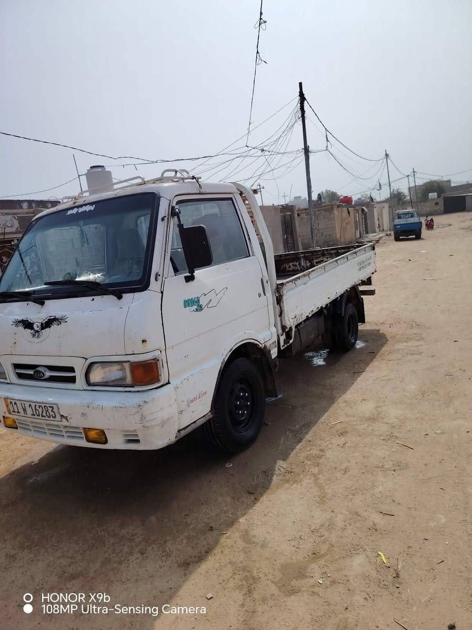 سلام عليكم كيا بنكو 96 رقم بغداد انكليزي السعر 40 وبي مجال عنوان السياره النجف المناذره الاستفسار الاتصال على رقم ***********
