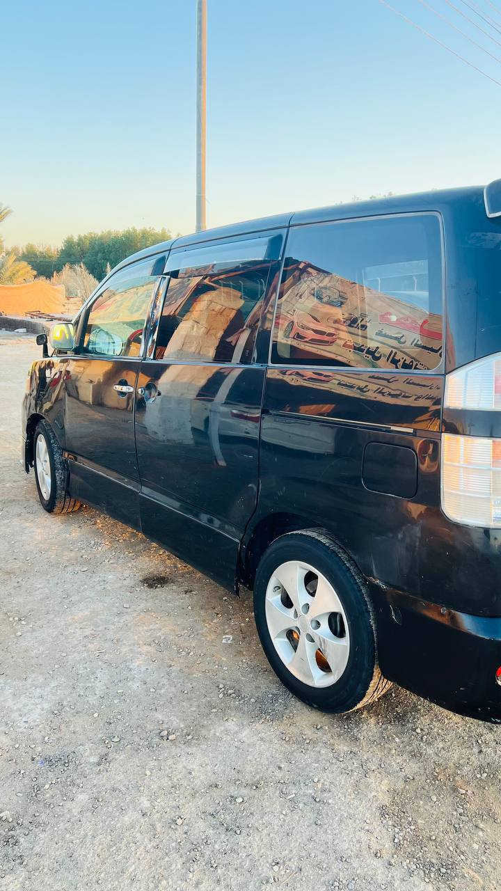 تيوتا ستيشن  ياباني 2006 
 سياره جاهزه من كلشي حداديه 80% تخم تاير مكينه 2000 كير كفاله سياره بأسمي تحويل سياره نقصه بس تبريد فقط
بيهه ضربات وطخات  خفيفه مثل ما بين بصوره
مكان السياره ناصريه 
وذا أكو مراوس اراوس اراوس 
سعر 80 وبيهه مجال

***********
