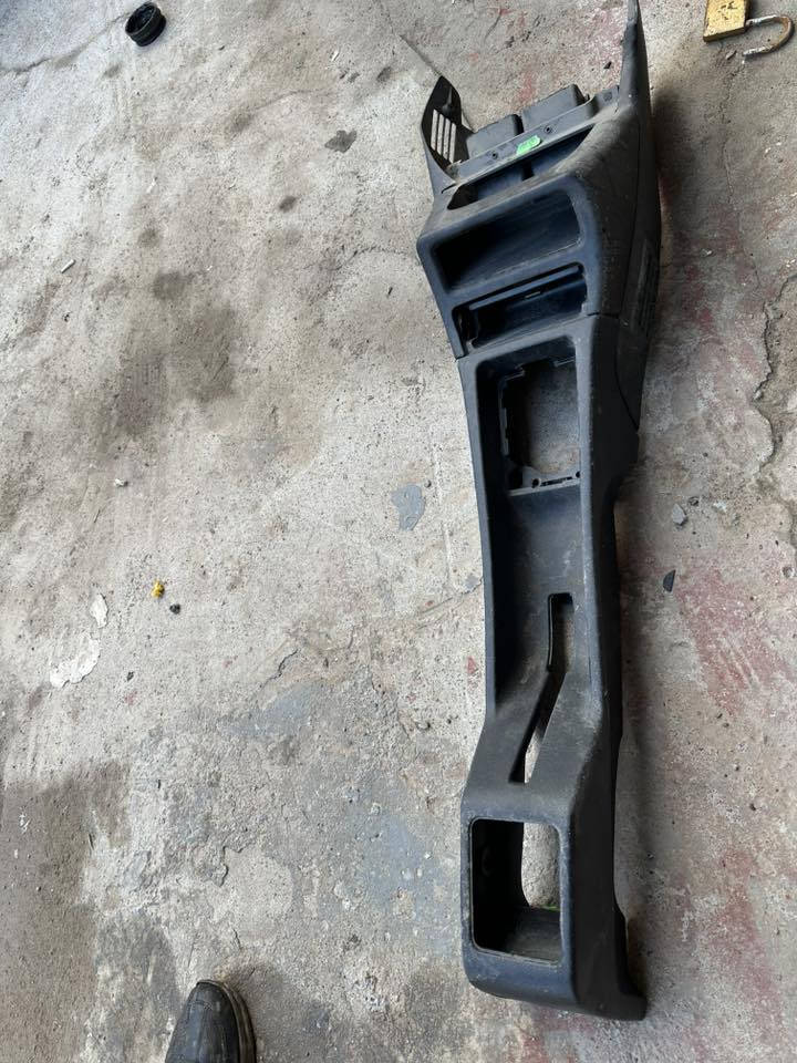 ادوات بيحو 306 فقط
متوفر توصيل 🚗🚗🚗🚙🏁
اتصال واتساب ماسنجر 
*********** 
كل قطعه عليها الاسعار 
وتدللون 
واي قطعه تاخذها شرط تفحص كدام المندوب
