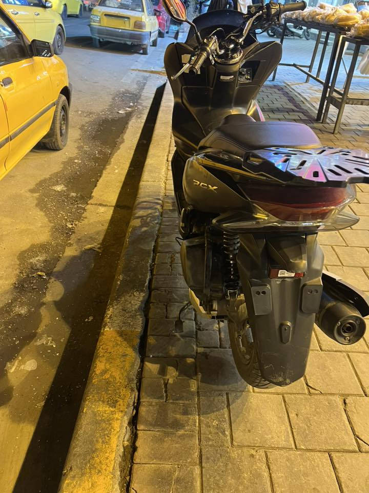 ‏PC إكس الجيل الجيل الثالث مكفولة كوري السعر 900 ‏مكان البنوك ‭٠٧٧١ ٧٧٢ ٨٦١٣‬
