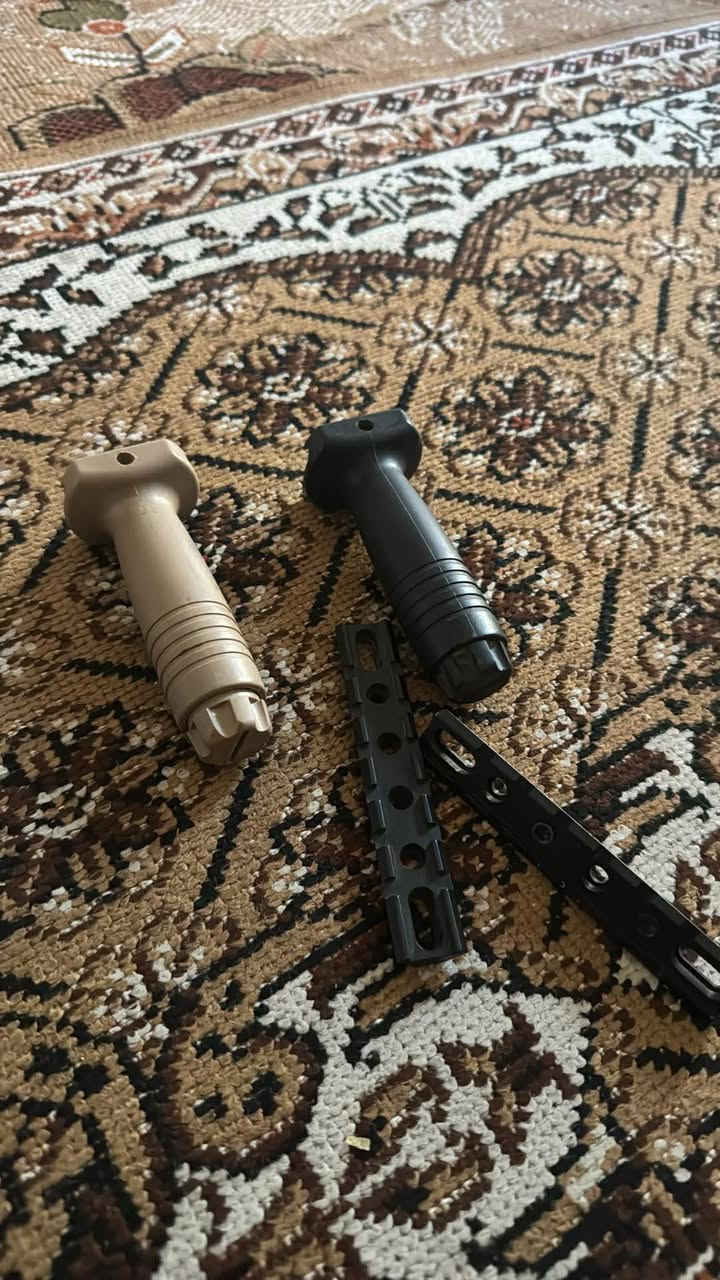 خوذه اصليه صناعه جيكية مع حناكيه اصلي وقبضات امفور


**إذا كنت صاحب هذا الإعلان وتريد حذفه لأي سبب، رجاءا أرسل رسالة إلى الدعم الفني**