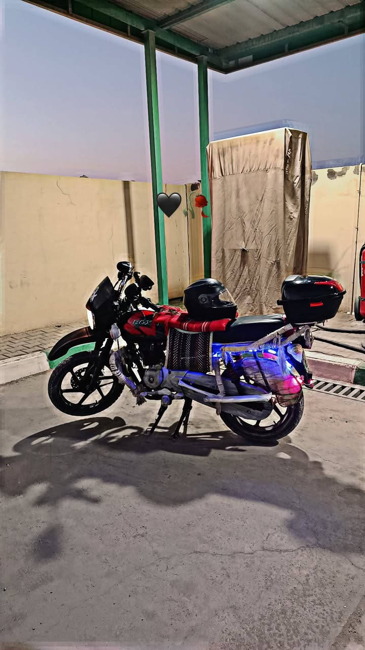 السلام عليكم للبيع  او مراوس دراجه بوكسر مديل 2021  ( كلك)   دراجه نضيفه وخير من الله مكان كربلاء قرب مستشفى التركي السعر 950 وبيه مجال   ***********
