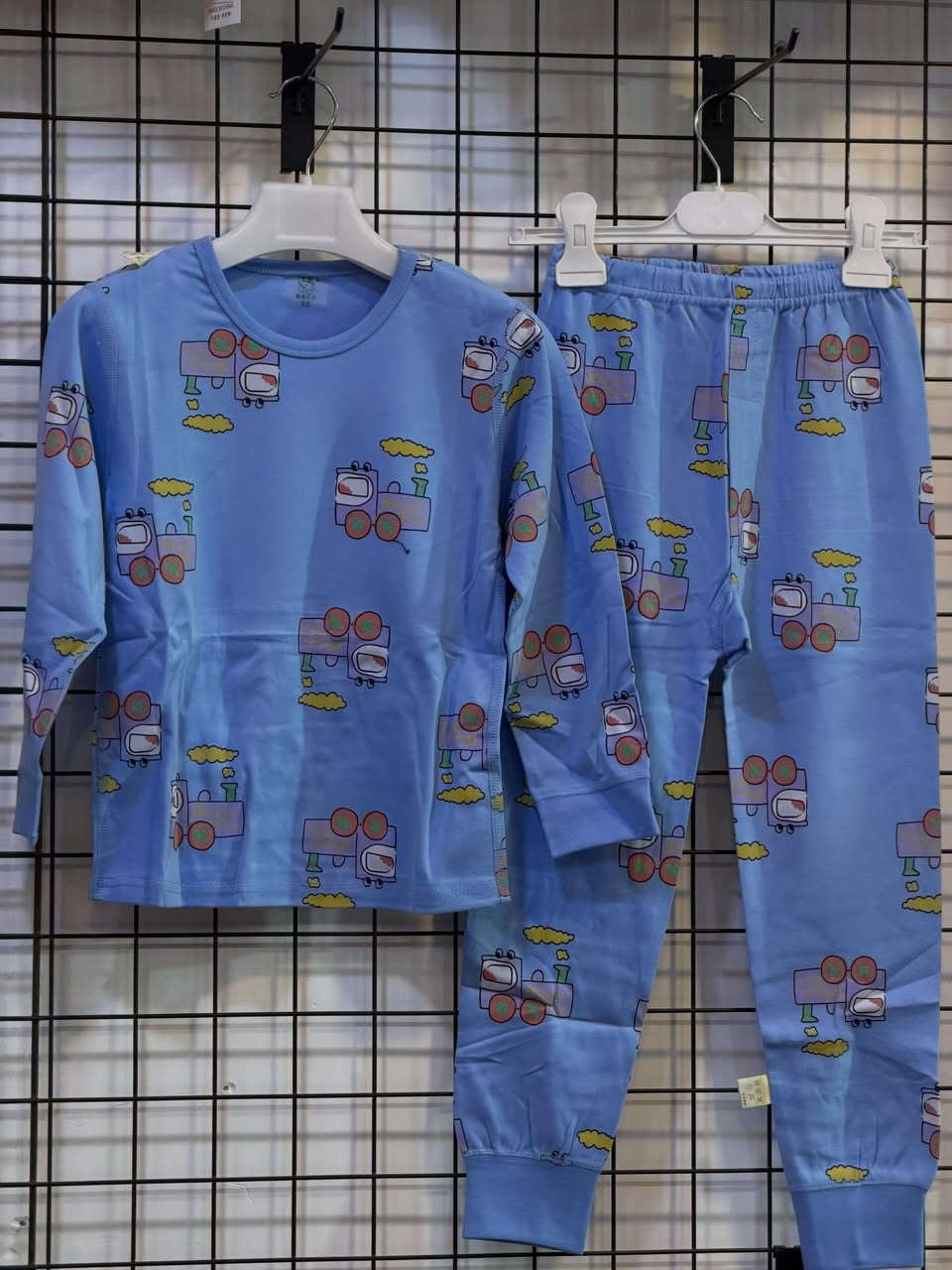 توفر تركسود بهاري قطني ولادي 👌🤩
قياس من عمر 3 سنة الى عمر 11 سنة ✅
بسعر :6.000 فقط. خامه قطنية 💯 ما تسبب تحسس للجسم
#يوجد_لدينا_خدمة_توصيل_لكافة_أنحاء_العراق🚗🚗 
#سارع_واحجز_الأن😍 #يتوفر_توصيل_لكل_محافظات_العراق


**إذا كنت صاحب هذا الإعلان وتريد حذفه لأي سبب، رجاءا أرسل رسالة إلى الدعم الفني**