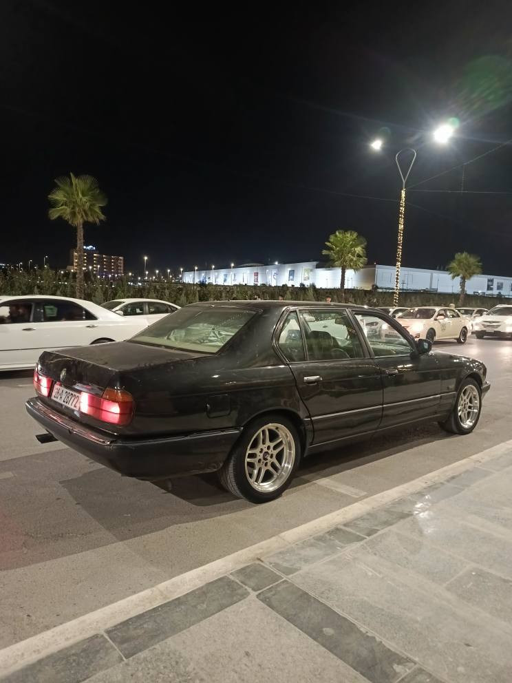 سلام علیکم 
بیئم 735il
گیر اوتو محرك 6فل لاصرف لا بخار 
اربع جام کهربائی 
سلایت 
ویل mجدید شادلها 
سیارە تعمیر عام بدون ضربة بس بخ جمالي 
كهربائي كیجات شغالة 
تایر جدید باتری جدید صدر خلفي امامي جدید 
رقم صلاحدین انكلیزی وكالة عندي شرط التحويل بي باركود بانزين 
مكان السیارة كركوك 
اخوان اني مكلف بنشر هذا رقم صاحب السیارة *********** كركوك, العراق
