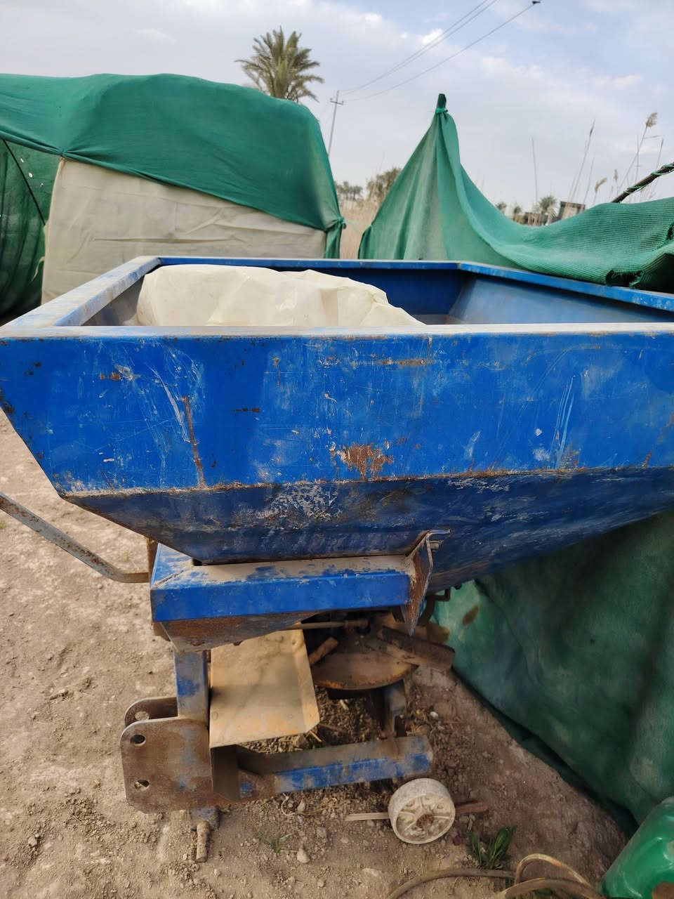 ناثره البيع نضيفه وجاهزه مع فيدان عنتر شرط الكراب مكفول من الحيم وفطر استفسار ***********
