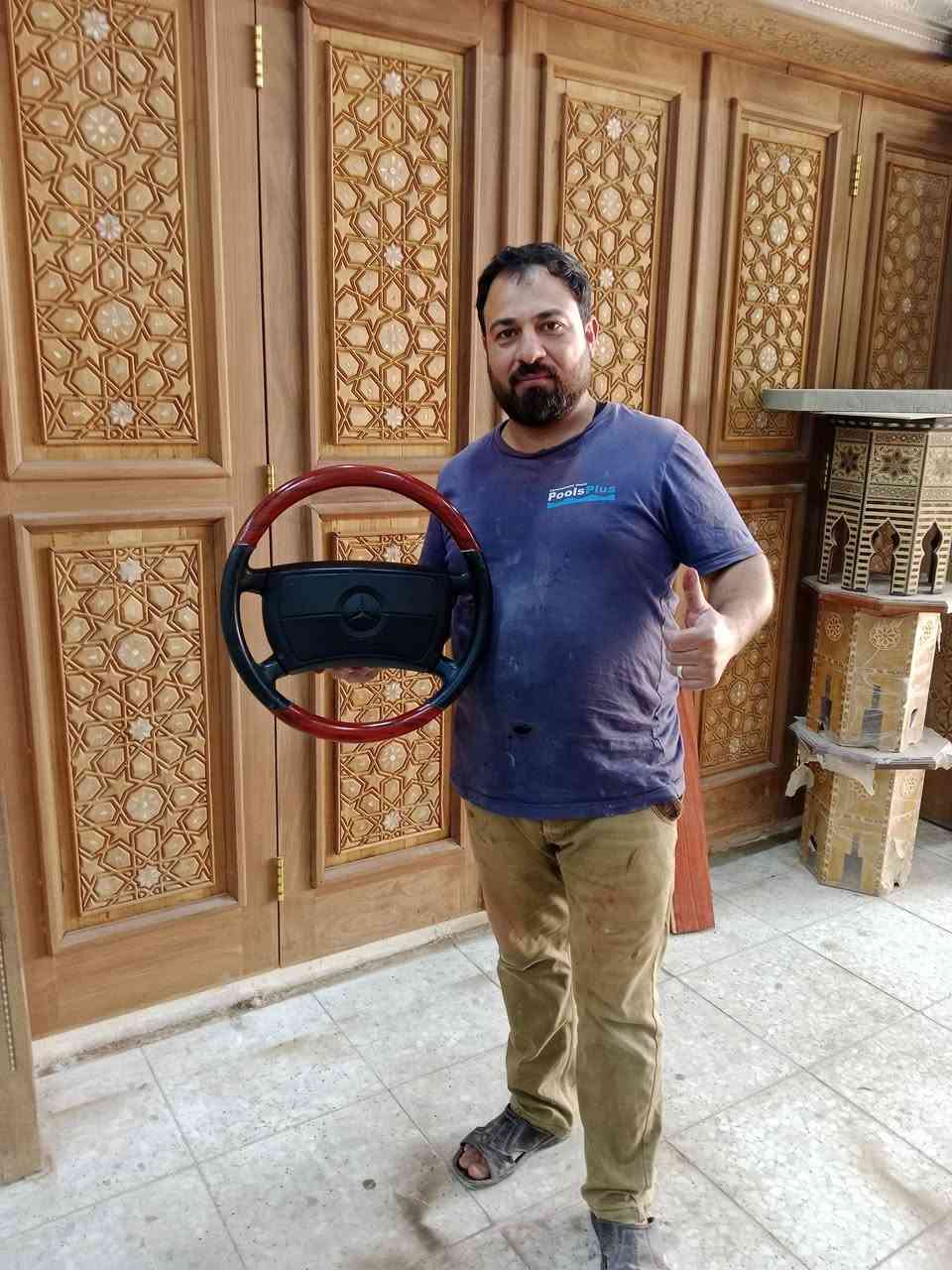 نجاره حازم الخفاجي مكاني كوفه قرب جسر الامام علي مستعد تجهيز انوع الصاجات المارسدس دب و جانبو ***********
